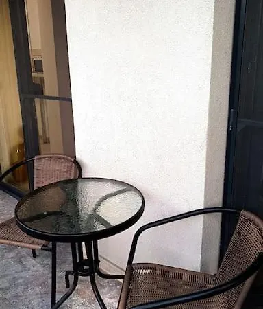 アパート Apartament De Inchiriat Mamaia Sat ナボダリ
